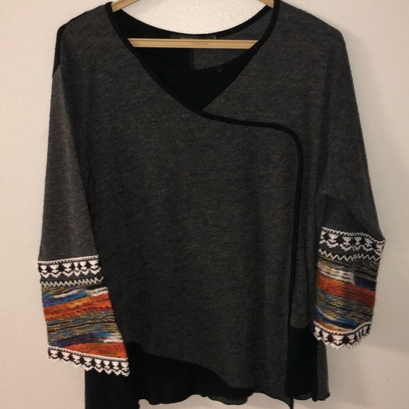 NEW Beautiful Sweaters - Picture 2 of 9